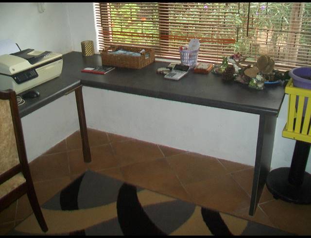 3 BEDROOM FREESTANDING FOR SALE IN PALM BEACH